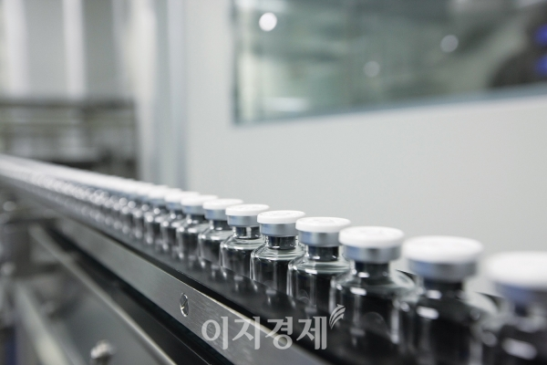 사진=셀트리온 코로나19 항체 치료제 임상물질 생산 모습