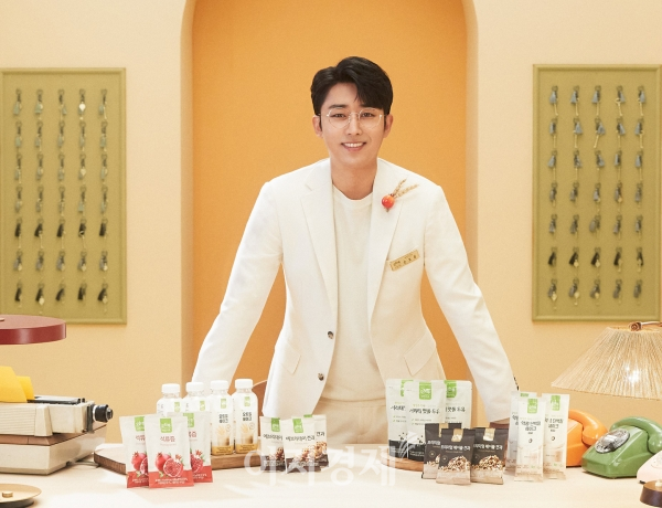 사진=CJ ENM 오쇼핑부문 '오하루 자연가득' 브랜드 모델 배우 손호준