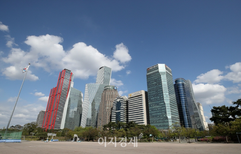 국내 주요 기업은 코로나19에 따른 실적 감소에도 사회공헌에 적극 참여한 것으로 조사됐다. 사진=문병희 기자