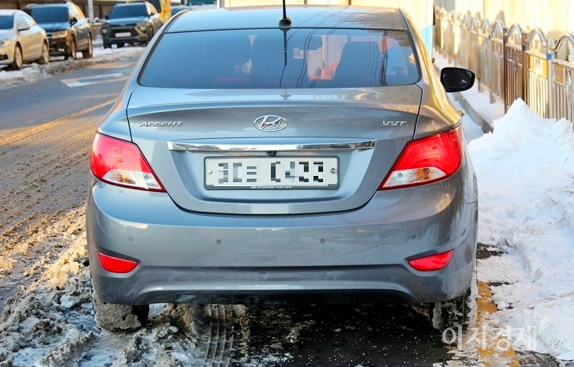 이달 AJ셀카에서는 소형 세단 현대차 ‘엑센트’가 전월보다 25%의 시세 상승을 기록하며 6개월 만에 1위를 탈환했다. 사진=이민섭 기자