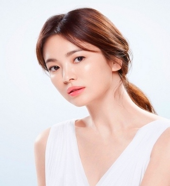 바이탈뷰티 브랜드 모델 배우 송혜교. 사진=아모레퍼시픽