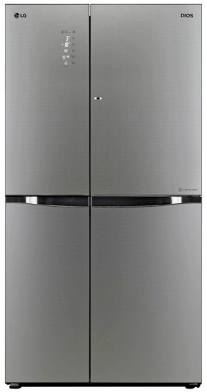 극중 무대 공포증을 가진 지훈은 LG 디오스 냉장고 포장 박스 안에서 노래한다. 양문형 디오스 냉장고. 사진ㄴ=LG전자