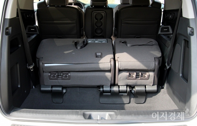 신형 오딧세이의 3열을 접으면 산악자전거 3대를 실을 수 있고, 여기서 2열을 앞으로 밀면 4인 가족의 차박도 가능하다. 사진=정수남 기자