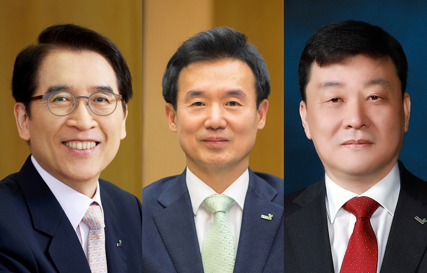 교보생명은 편정범 대표이사 사장이 취임하며 각자대표 3인 체제를 출범했다고 29일 밝혔다. 왼쪽부터 신창재 회장‧윤열현 사장‧편정범 사장. 사진=교보생명