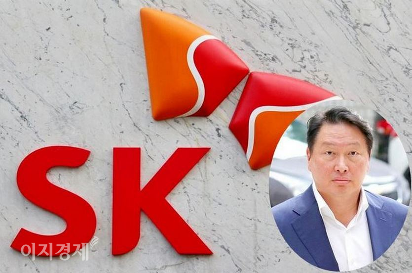 최태원 SK그룹 회장이 지난해 63억원의 보수를 받았다. 사진=문룡식 기자, SK