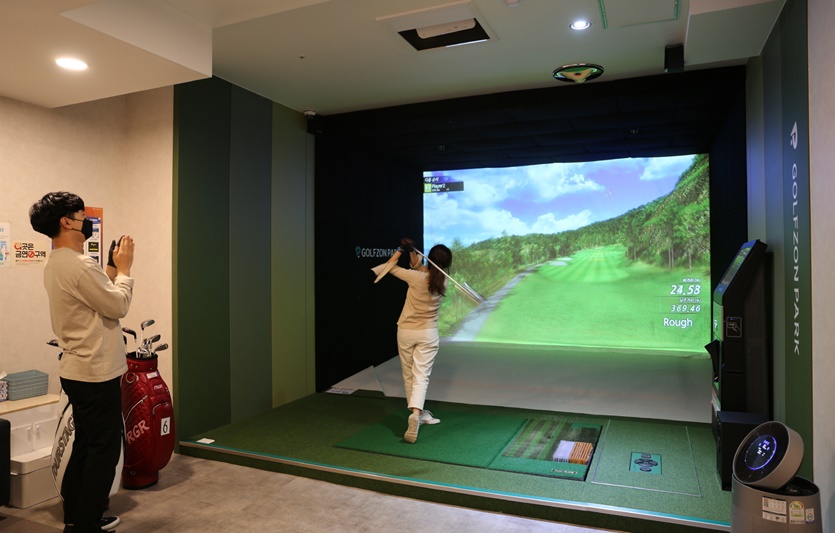 윤혁진 SK증권 연구원은 5일 골프존의 전망이 밝다고 예상했다. 사진=골프존