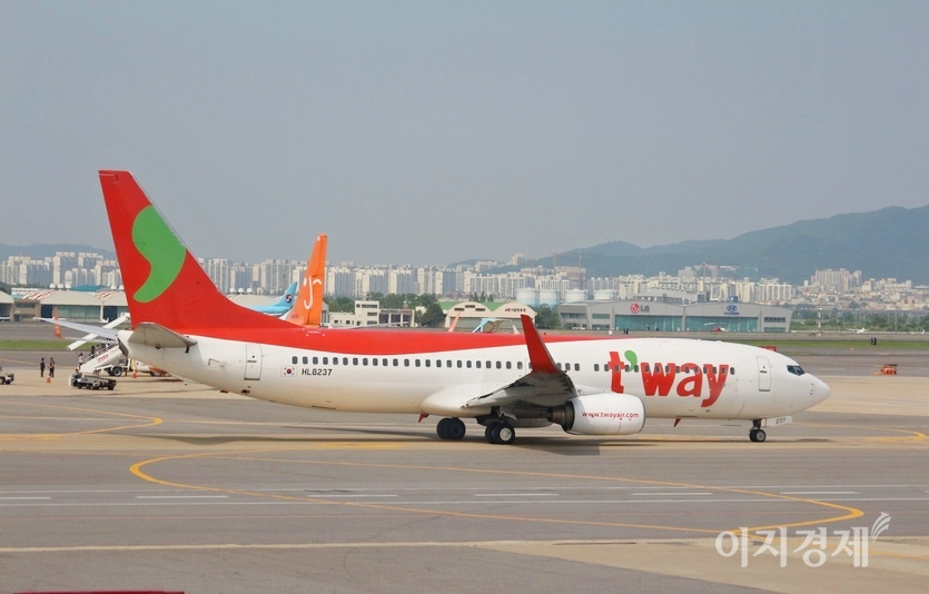 티웨이항공은 무착륙 국제관광비행 상품을 꾸준히 운영하는 등 수익성 개선을 위해 주력하고 있다. 사진=이민섭 기자