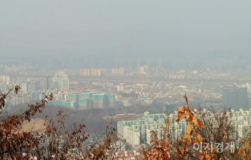 서울 개포주공 재건축의 경우 30평대 아파트가 현재 23억원 대에 거래가 이뤄지고 있다는 게 황 씨 말이다. LH가 30년 만에 77배의 부를 창출한 셈이다. 사진=정수남 기자