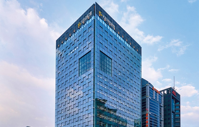 KB금융은 자회사인 국민은행이 운영자금 조달을 위해 국내 무기명식 무보증 무담보 상각형 조건부 자본증권 3500억원 발행을 결정했다고 20일 공시했다. 사진=KB금융