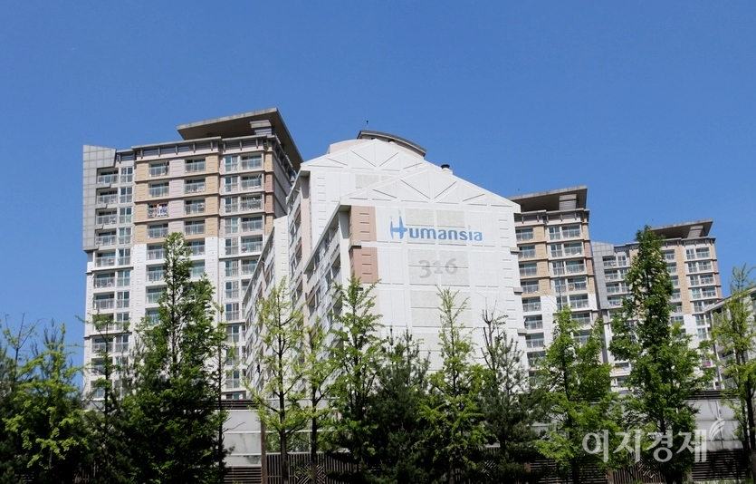 LH가 경기도 성남 판교 신도시 붓들마을에 지은 휴먼시아 아파트. 사진=이민섭 기자