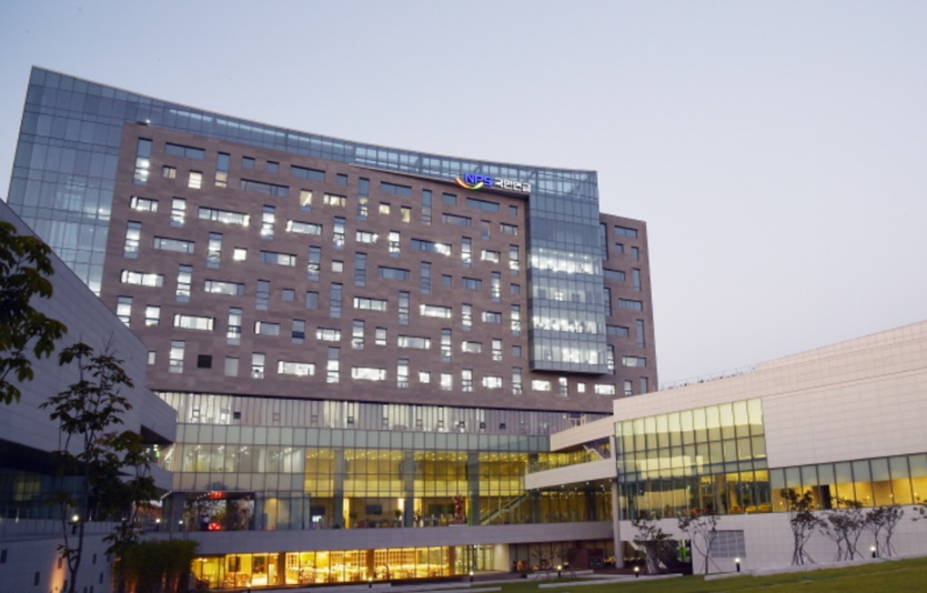 30일 한국거래소에 따르면 연기금 등은 이달 초부터 28일까지 코스피‧코스닥 주식 1439억원 어치를 순매수했다. 사진=국민연금공단