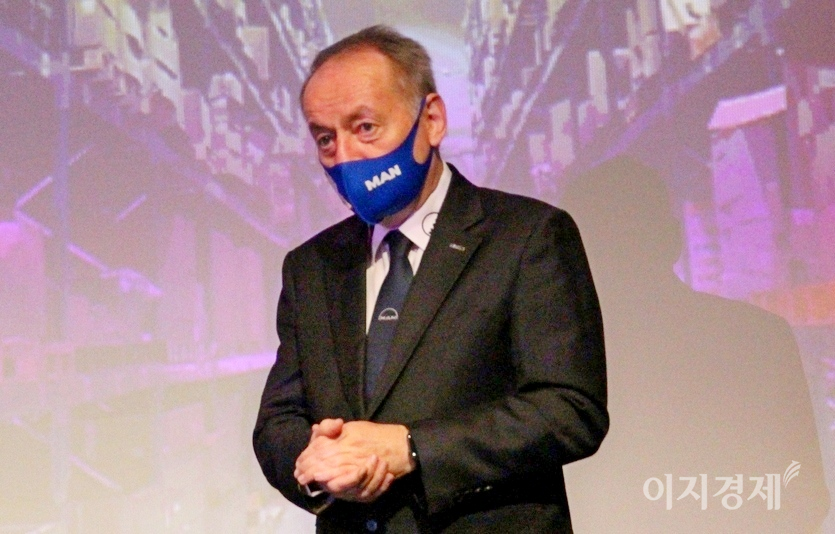 막스 버거 사장은 “헤머리히 신임 사장은 시장과 기술 등에 정통해 한국 시장에 최적인 경영자”라고 말했다. 사진=정수남 기자