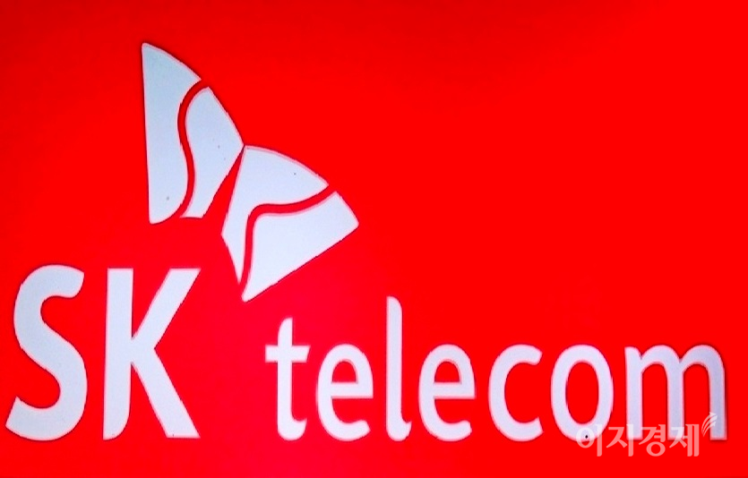 SK텔레콤이 블록체인 모바일 전자증명 서비스인 ‘이니셜’ 기술을 IoT에 적용해 건축물의 고유식별자를 확인하고 위험구조물의 안전진단을 수행하는 사물 DID 서비스를 선보였다. 사진=정수남 기자