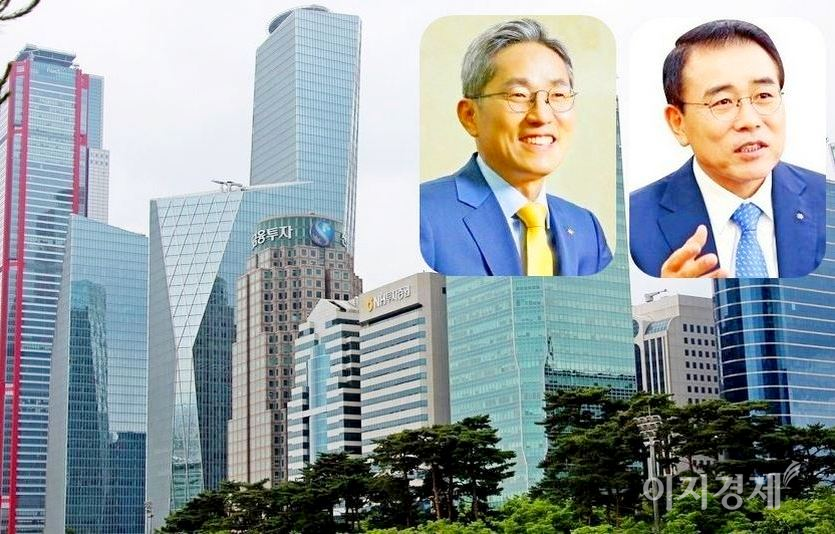 국내 금융권 ‘빅2’ 신한금융지주 (오른쪽부터)조용병 회장과 KB금융의 윤종규 회장이 마케팅을 강화하고, 금융지주 1위 굳히기에 나섰다. 사진=정수남 기자, 각사