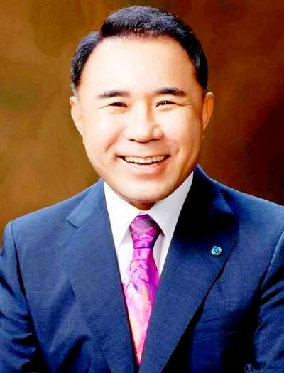 제너시스BBQ그룹 윤홍근 회장이 ESG경영 구현에 발벗고 나섰다. 사진=BBQ그룹