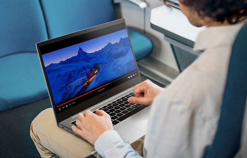 삼성전자는 실속형 노트북 ‘갤럭시 북 Go’도 27일 국내에 선보인다. 사진=삼성전자