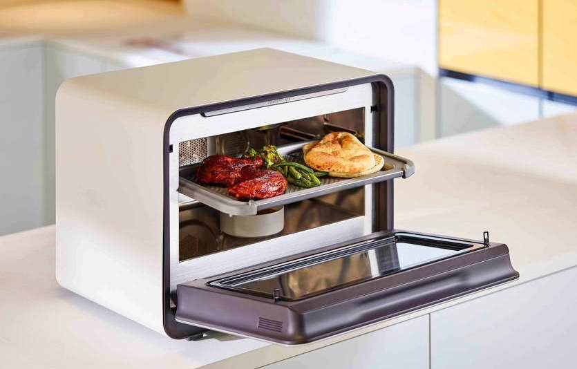 프레시지는 삼성전자와 손잡고 간편식 특화 주방 가전 ‘비스포크 큐커’ 전용 밀키트 4종을 내놨다. 사진=프레시지