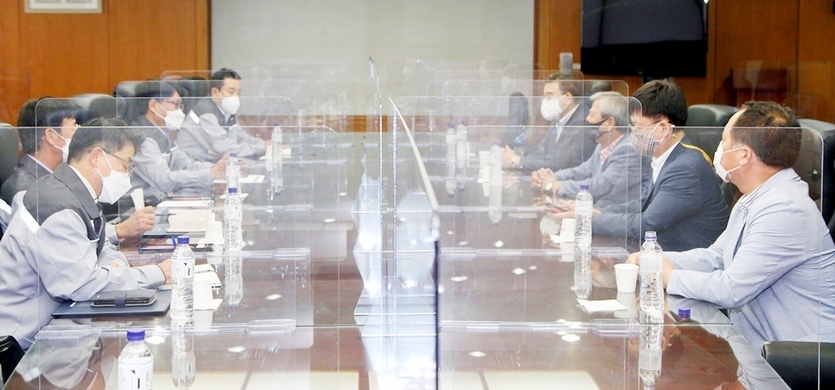 쌍용차가 지역사회와 상생발전 위한 간담회를 최근 가졌다. 사진=쌍용차