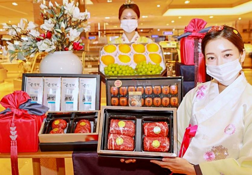 롯데백화점은 전국 모든 지점에서 27일부터 내달 19일까지 추석 선물 판매 행사를 진행한다. 사진=롯데백화점