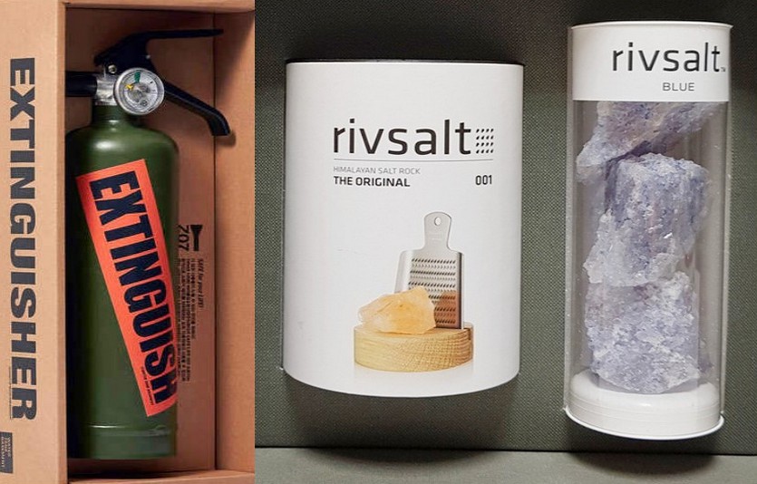 롯데마트가 준비한 (왼쪽부터)분말소화기와 암염 페르시안블루. 사진=롯데