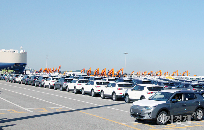 코란도 이모션 선적 장면. 사진=쌍용차