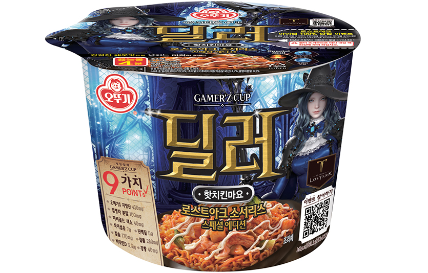 오뚜기는 스마일게이트 RPG의 MMORPG 게임 ‘로스트아크’와 손잡고 ‘게이머즈컵 딜러 핫치킨마요’ 용기면을 선보였다. 사진=오뚜기