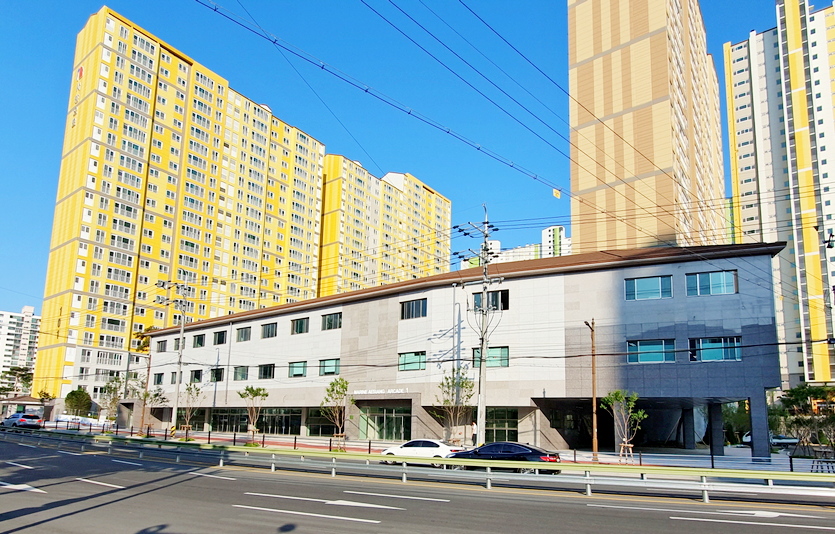 부영주택이 경남 창원시 마산합포구 월영동에 자리한 창원월영 마린애시앙 단지 내 상가 1개동을 공급한다. 사진=부영주택