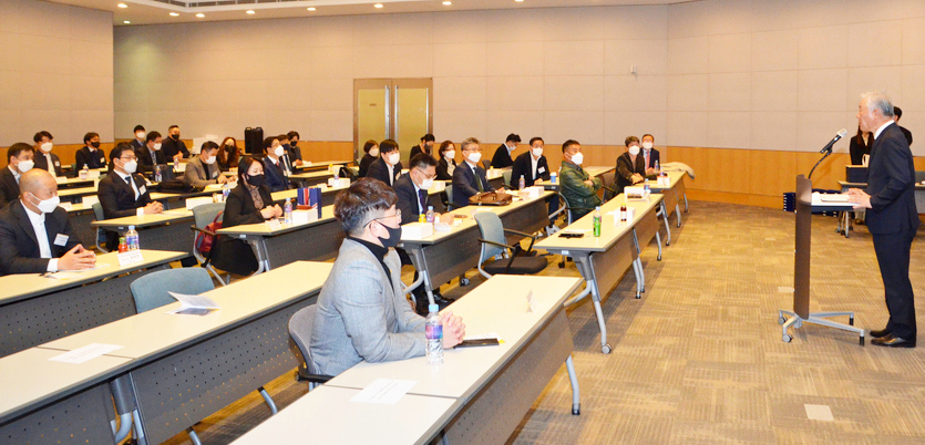 프랜차이즈산업협회가 제 8기 KFCEO 교육과정에 참여할 신입 CEO를 18일까지 모집한다. 3월 교육 당시 모습. 사진=한국프랜차이즈산업협회