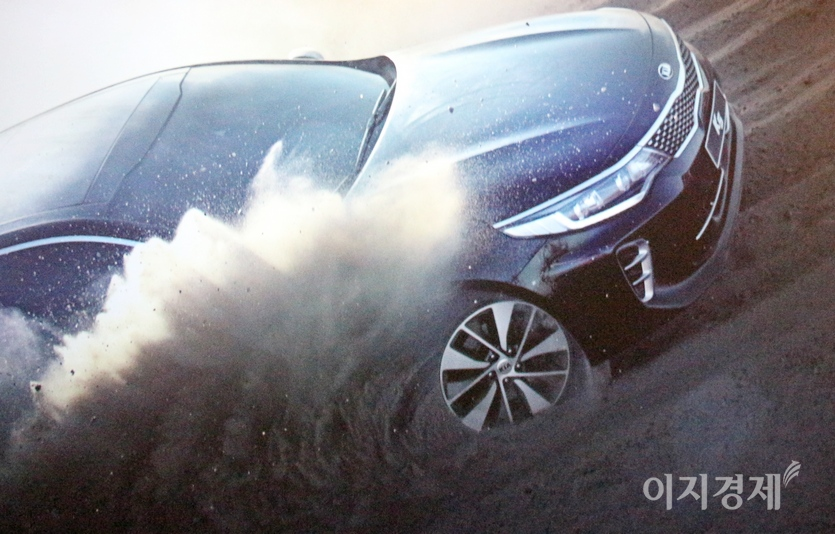 허리우드 영화 베놈2에서 잠깐 등장라는 기아차 K5. 사진=정수남