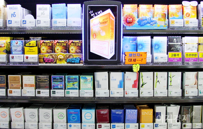 ‘단계적 일상회복’ 전환에 따라 KT&G의 향후 실적 개선은 긍정적이다. 사진=김성미 기자