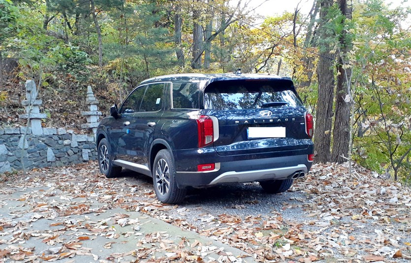 2.2디젤과 3.8 가솔린 엔진을 탑재한 펠리세이드는 각각 202마력과 295마력의 최대출력을 자랑한다. 최대 토크는 각각 45㎏·m, 36.2㎏·m이다. 사진의 펠리세이드는 상시 4륜구동이다. 사진=이승렬 기자