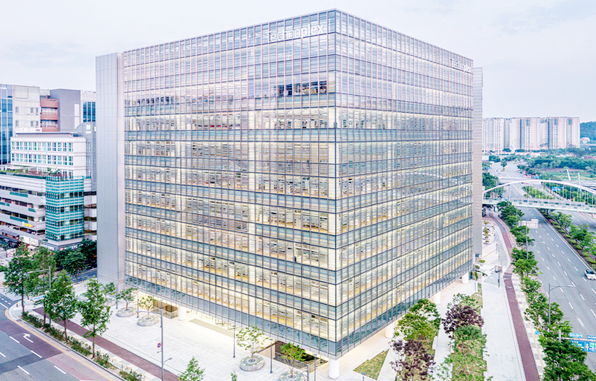 한국타이어가 ESG 경영을 강화해 DJSI 월드에 6년 연속 편입됐다. 한국타이어 사옥. 사진=한국타이어