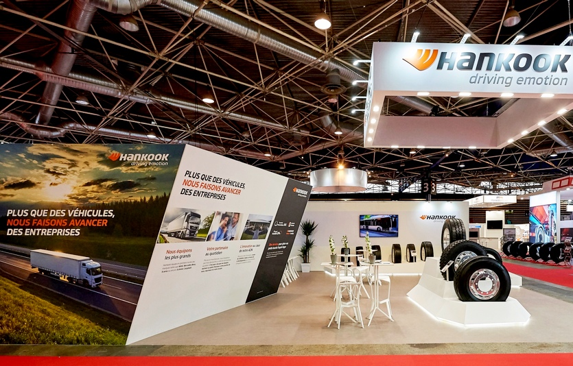 한국타이어가 20일까지 프랑스 리옹에서 열리는 운송 박람회 ‘솔루트랜스’에 참가한다. 한국타이어 부스. 사진=한국타이어