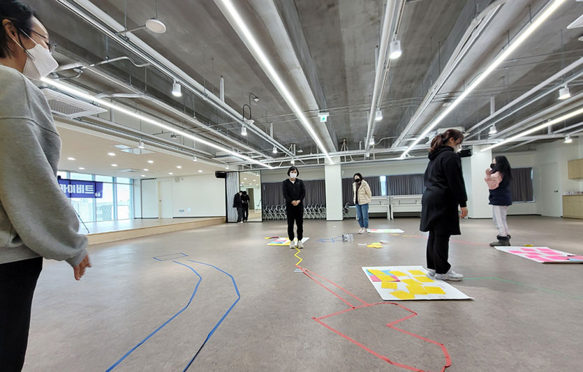 오프라인에서 문화예술로 배우는 상상 ‘코딩’ 교육 프로그램 ‘두근두근 마이비트’가 제주도 학부모를 대상으로 진행된다. 사진=주식회사요술콩