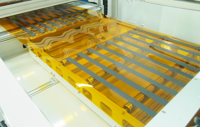 GS건설과 대유플러스가 ‘갱폼용 탄소나노튜브 발열시트’를 개발해 상용화한다. 면상 발열체. 사진=대유플러스