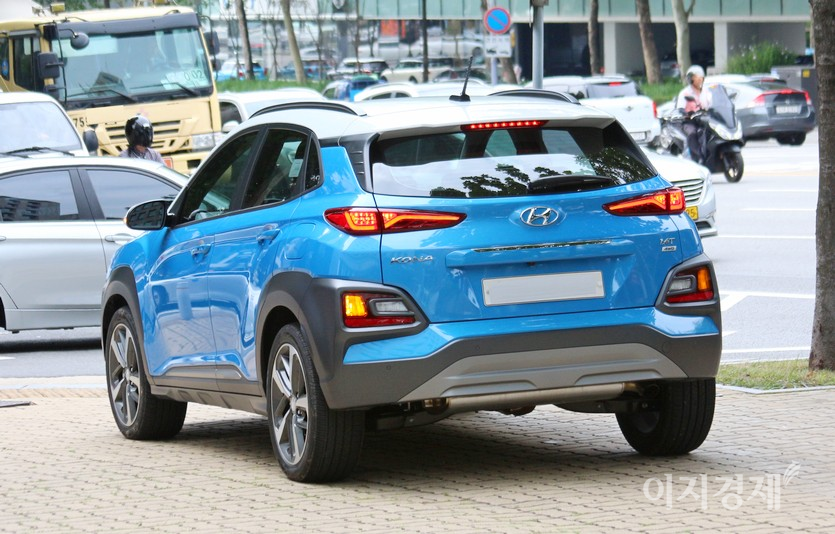 세계적으로 양극화 현상이 두드러지면서 현대차 소형 SUV 코나가 올해 수출 1위를 차지했다, 올해 수출 상위 10위 안에 경소형 차량 7종이 들었다. 사진=정수남 기자