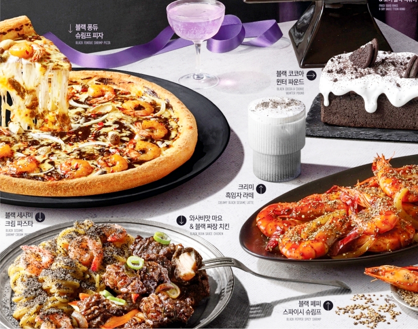 이랜드이츠의 뷔페브랜드 애슐리퀸즈가 ‘블랙&퍼플’을 주제로 새로운 요리 13종을 겨울 한정으로 선보였다. 사진=애슐리퀸즈