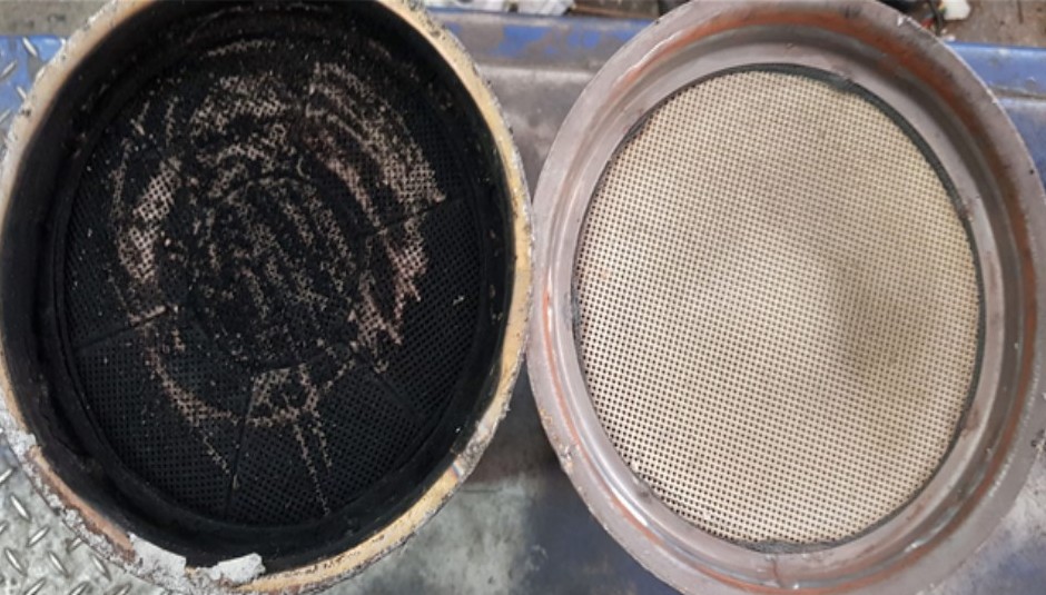 DPF필터가 경유차 배출가스의 입자상 물질을 포집 한다. 청소 전후의 필터. 사진=자동차시민연합