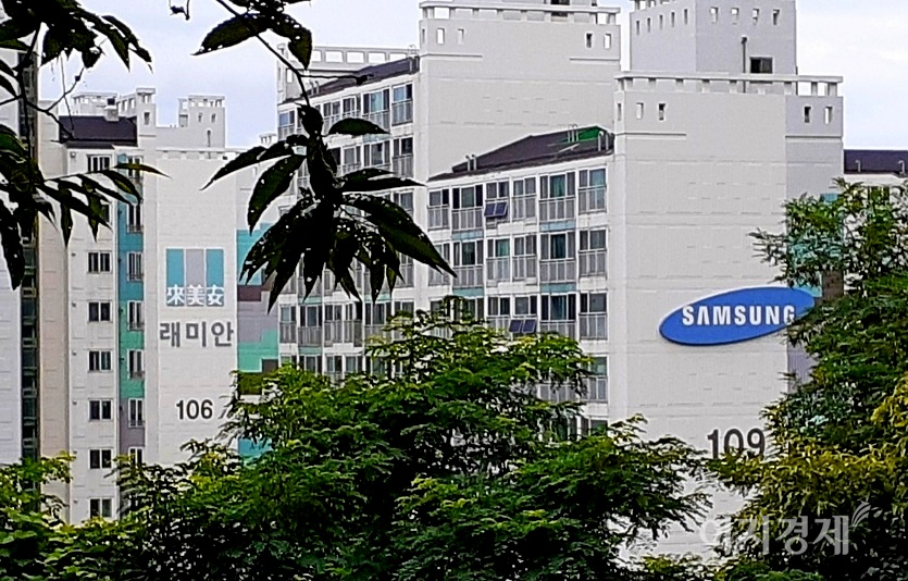 삼성물산 건설부문의 아파트 브랜드 래미안이 국가고객만족도조사에서 올해도 1위를 차지하면서 1998년부터 24년간 1위를 고수했다. 사진=정수남 기자