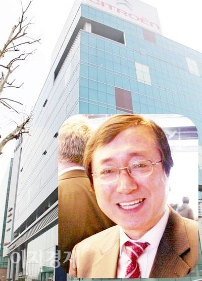 송승철 대표이사는 2002년 푸조를 수입 판매하는 한불모터스를 설립해 2015년 7000대를 판매하는 등 국내 수입차 대중화를 이끌었다. 사진은 2012년 4월 시트로엥 재출시 당시 송 대표 모습과 2010년 완공한 서울 성수동 푸조비즈타워. 사진=정수남 기자