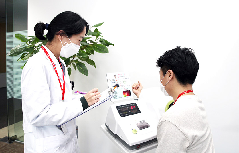 NS홈쇼핑이 임직원을 위한 건강관리실을 운영한다. 사진=NS홈쇼핑