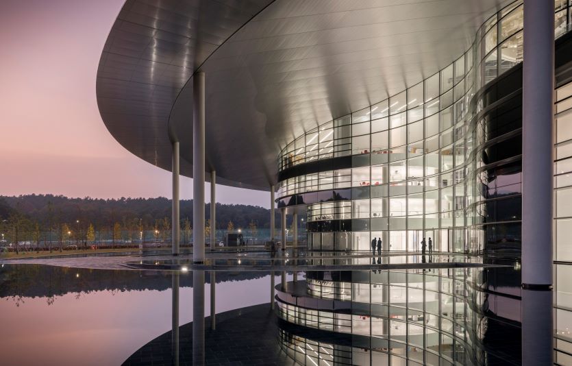 한국타이어의 연구기관인 한국테크노돔의 연구실 3곳이 안전관리우수연구실로 신규 인증받았다. 사진은 한국테크노돔 외관.