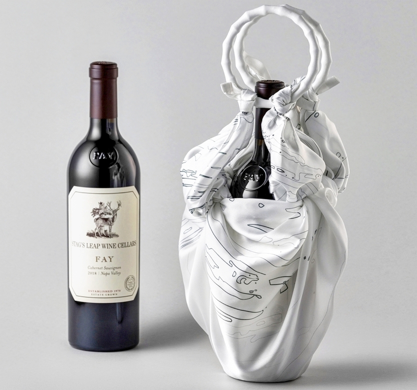 신세계L&B가 포도주 스택스 립 페이 까베르네 소비뇽을 신세계백화점 10개 지점에서 각각 50병 한정 수량으로 선보인다. 사진=신세계L&B