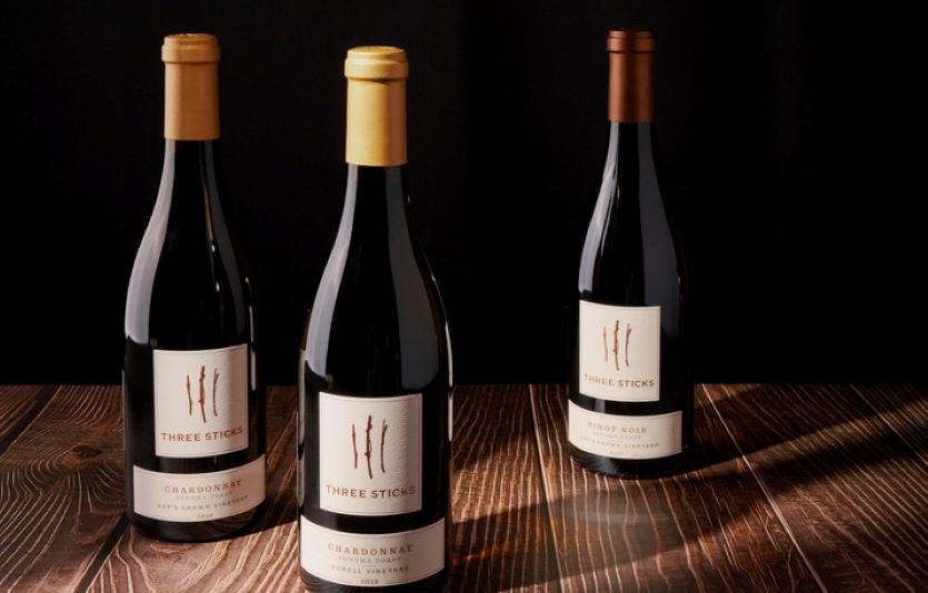 렛츠와인은  선물용 와인을 최대 50% 할인하는 행사를 진행한다. 사진=렛츠와인