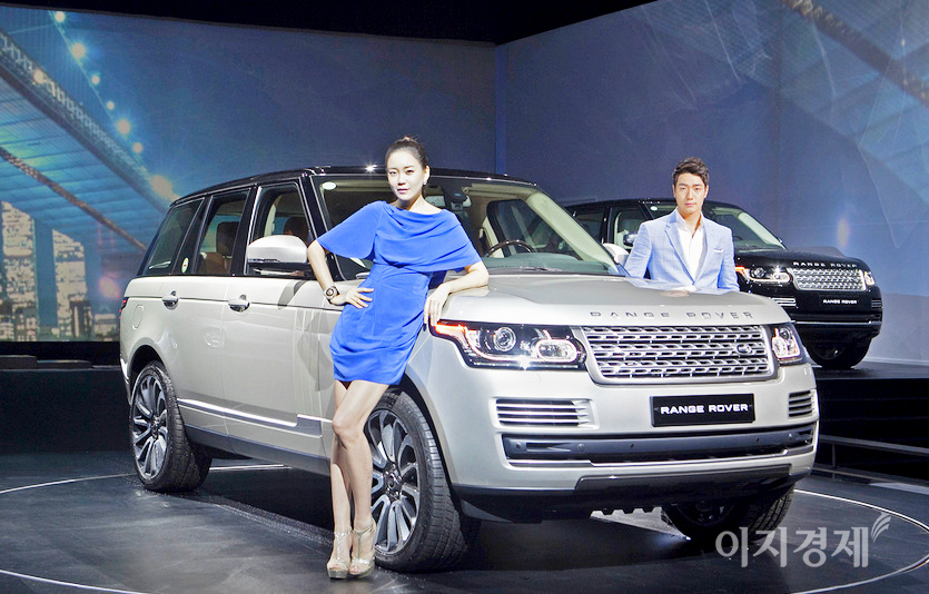 극중 조폭들은 레인지로버를 타고 조우콴을 추격한다. 사진=정수남 기자