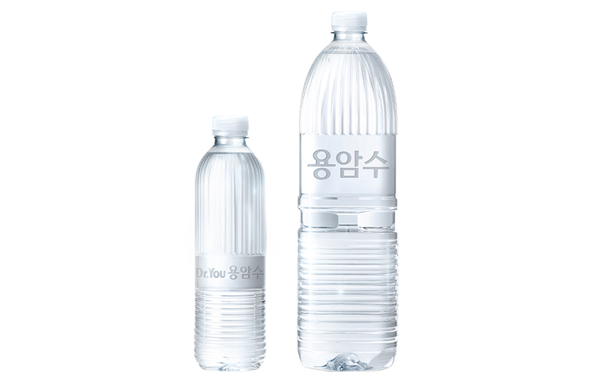 오리온은 ‘닥터유 제주용암수 무라벨’을 출시한다. 사진=오리온