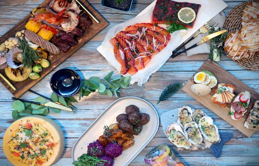 노보텔 앰배서더 동대문은 북유럽을 담은 '노르딕 서프앤터프 뷔페'를 준비한다. 사진=노보텔앰배서더동대문