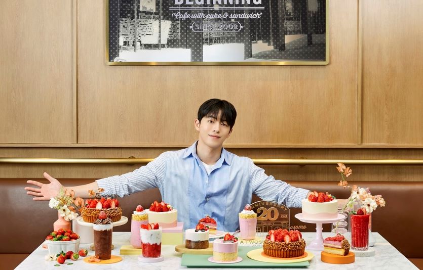 투썸플레이스가 배우 남주혁과 함께 '스트로베리 시즌' 행사를 함께 진행했다. 사진=투썸플레이스