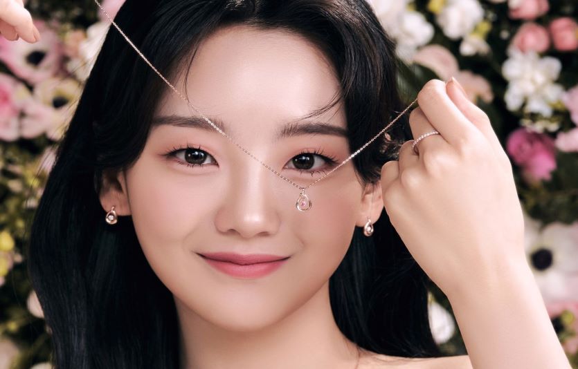 주얼리브랜드 '로이드'가 배우 조이현과 화이트데이 에디션 화보를 공개했다. 사진=로이드