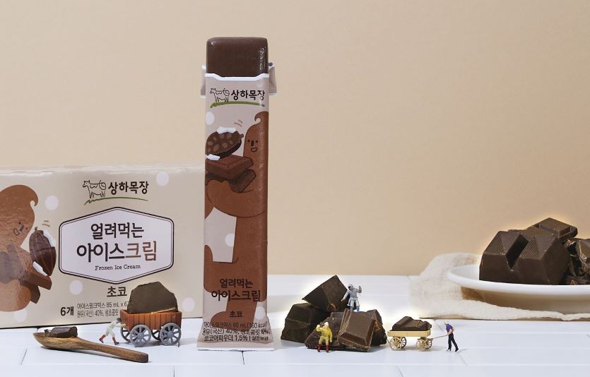 매일 상하목장이 얼려먹는 아이스크림 시리즈의 초코맛 신제품을 내놓았다. 사진=매일유업